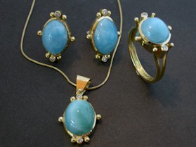 Larimar suite in 18k Gold